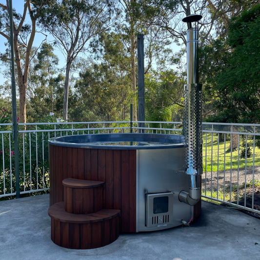 Wood-Fired Hot Tub Luxe - main view